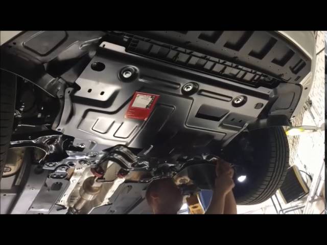 Установка защиты картера двигателя Skoda Rapid в Шериф Авто
