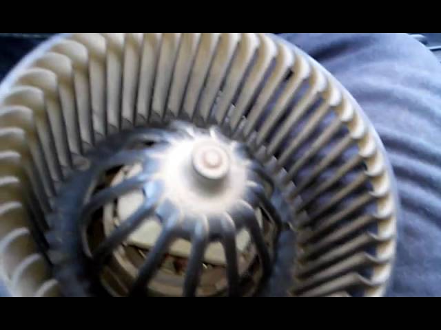 Снятие и частичная разборка мотора печки Пежо 406