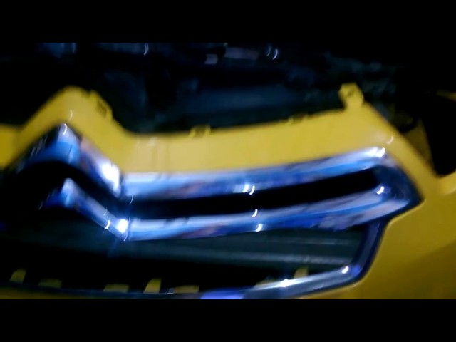 Citroen C 4 седан 2014 г. Как снять бампер и облицовочные решетки.