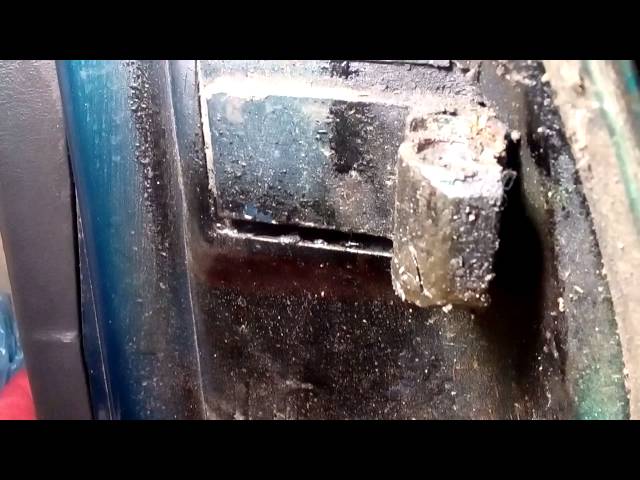 Ремонт дверних петель ( люфту в дверях) Opel vectra a
