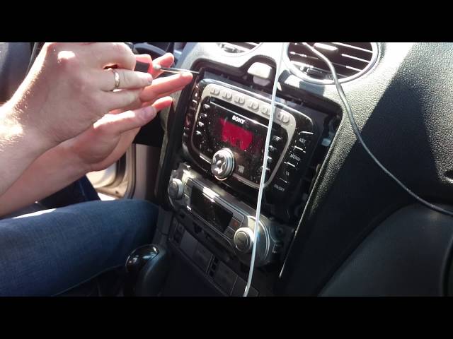 Снятие магнитолы Ford Focus 2+.How to remove the radio on Ford Focus 2