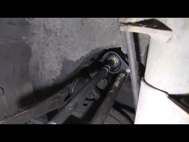 Замена шарнирной рулевой тяги Opel Vectra