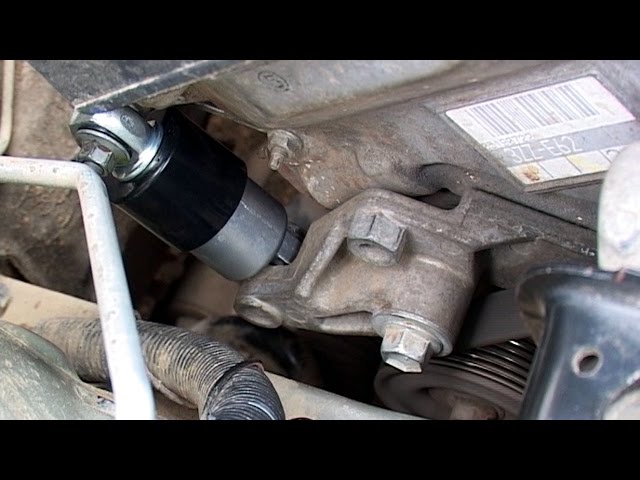 Замена натяжителя приводного ремня Corolla E120