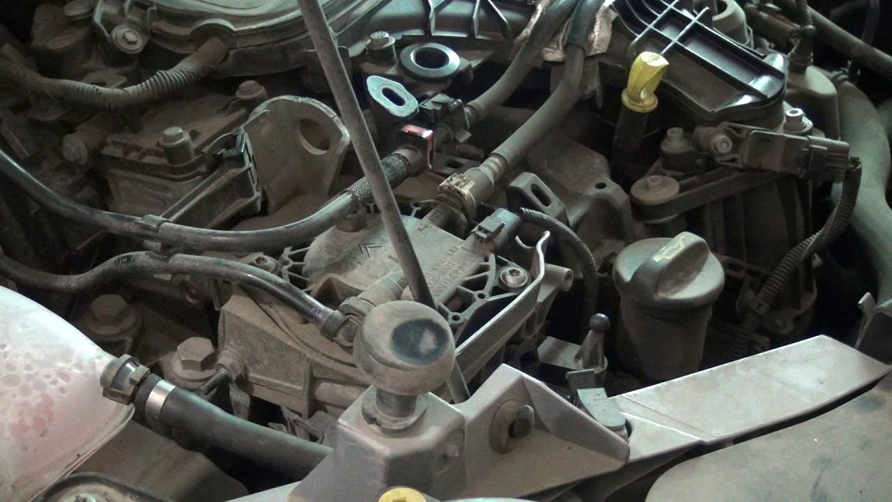 Ford Kuga снятие топливного фильтра