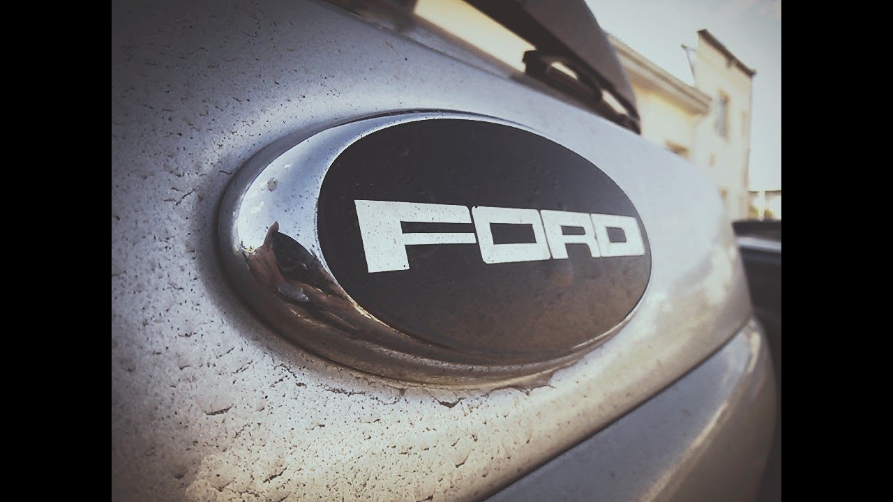 Как открыть капот форда без помощи ключа РАЗБИЛИ МАШИНУ Маленькие поломки Форд Фокус 2
