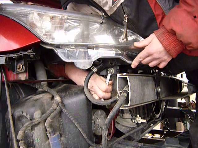 Демонтаж фары Citroen C4 dismantling lights