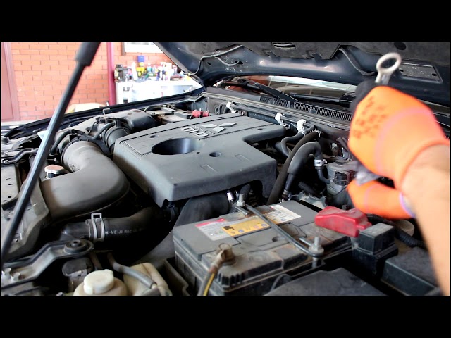 Как проверять уровень масла в АКПП на ,P, или ,N, Mitsubishi Pajero 2008 Мицубиси Паджеро 3,2