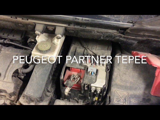 Замена аккумулятора на Peugeot Partner Teppee